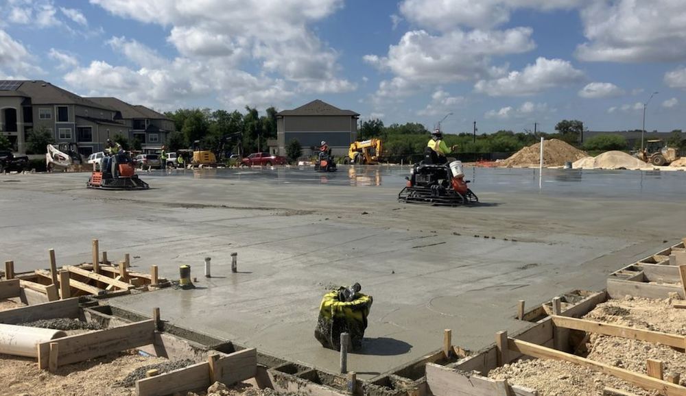 Construction in progress, foundation of the University Health Vida Hospital